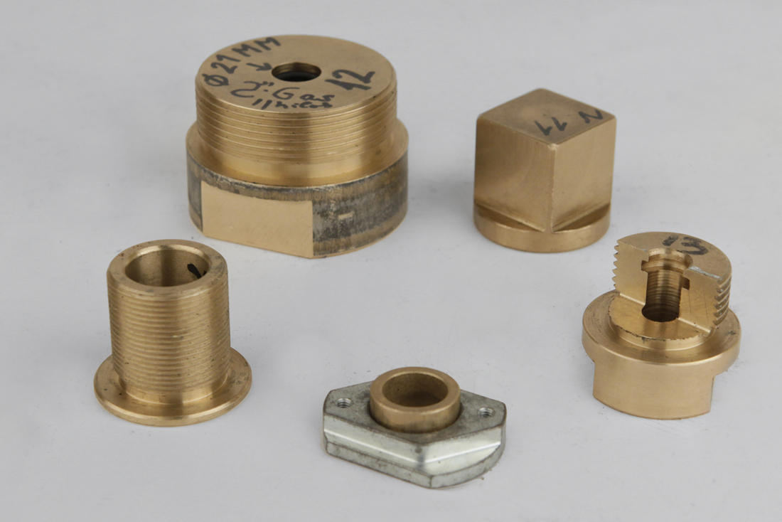 Mecanizados CNC de Bronce de Alta Precision Bajo Plano o Muestra Iterga en Soraluze, Gipuzkoa, Euskadi, Pais Vasco, España, Europa