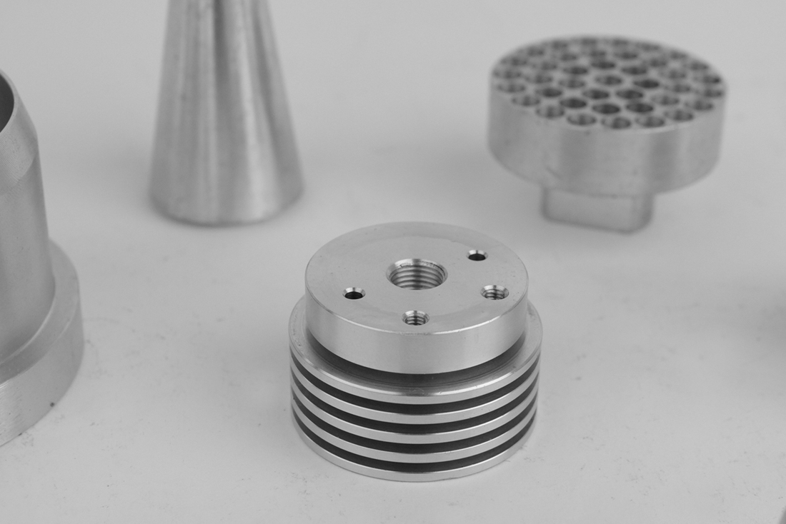 Piezas Mecanizadas CNC de Aluminio de Alta Precision Bajo Plano o Muestra Iterga en Soraluze, Gipuzkoa, Euskadi, Pais Vasco, España, Europa